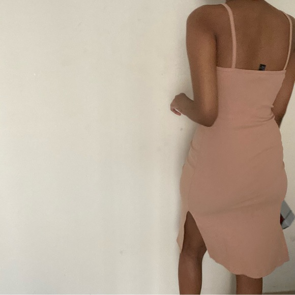 Forever21 knitted sleeveless bodycon dress in Tan or Cream - Picture 6 of 6